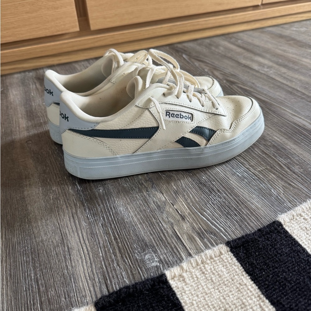 Women’s Reebok sneakers